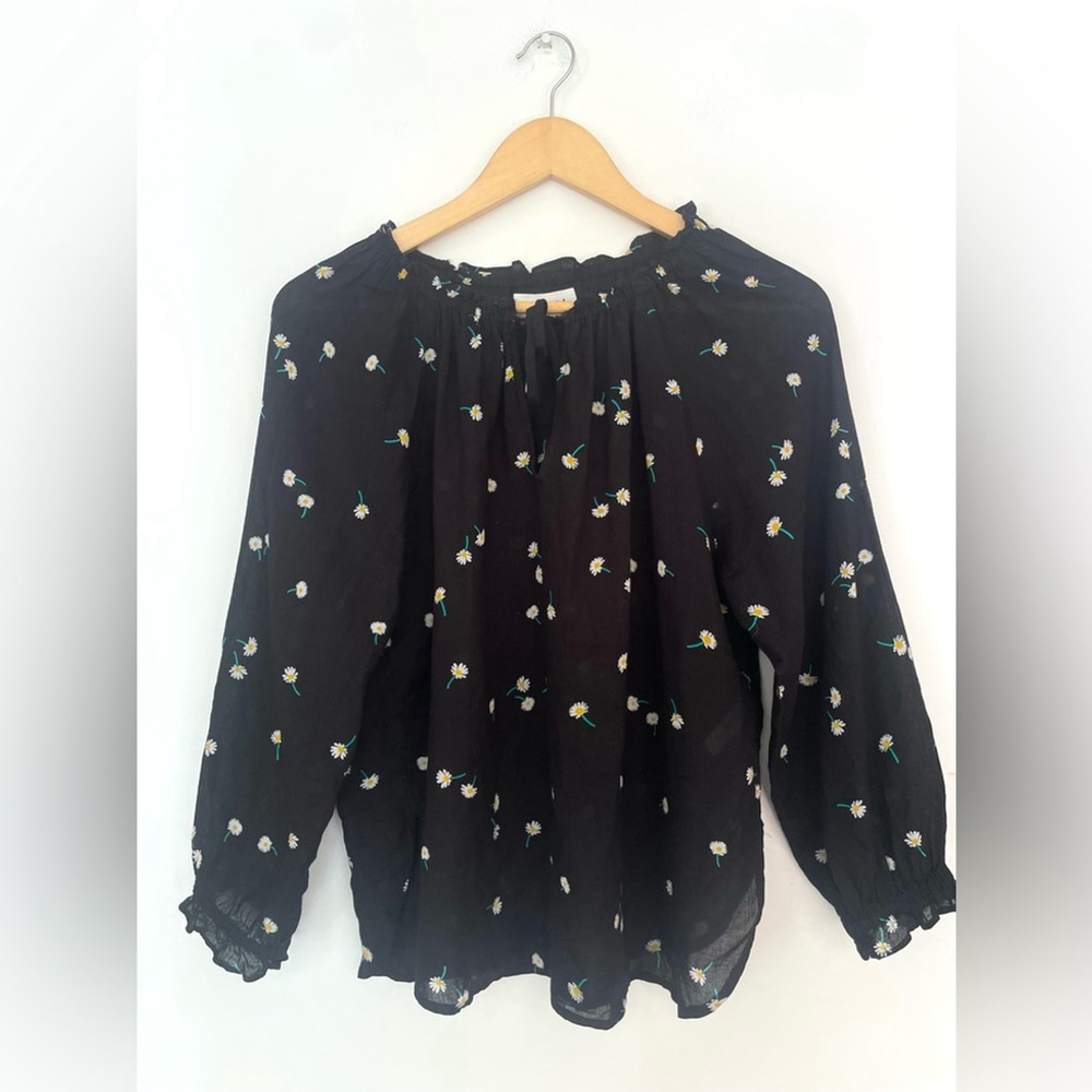 VELVET by GRAHAM & SPENCER Black Daisy Print Cotton Peasant Blouse